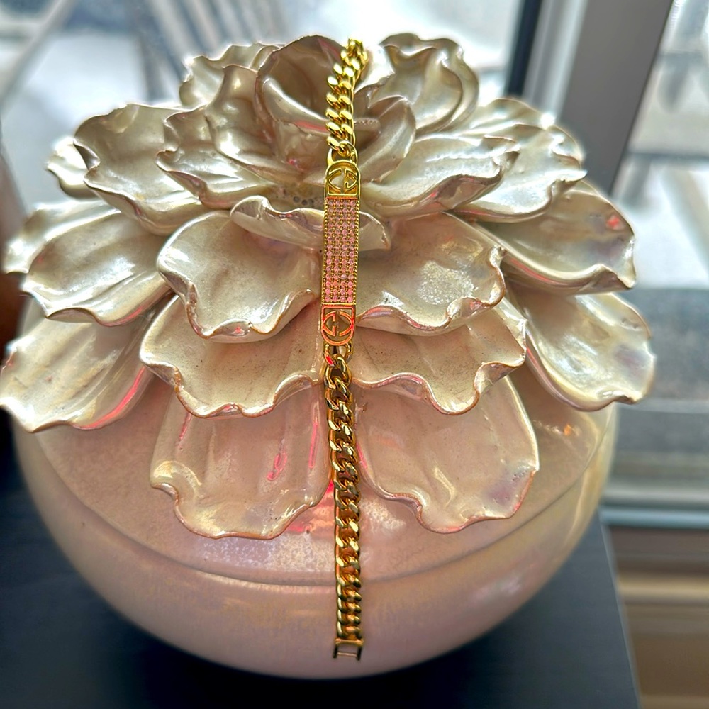 18k Gold plated bracelet